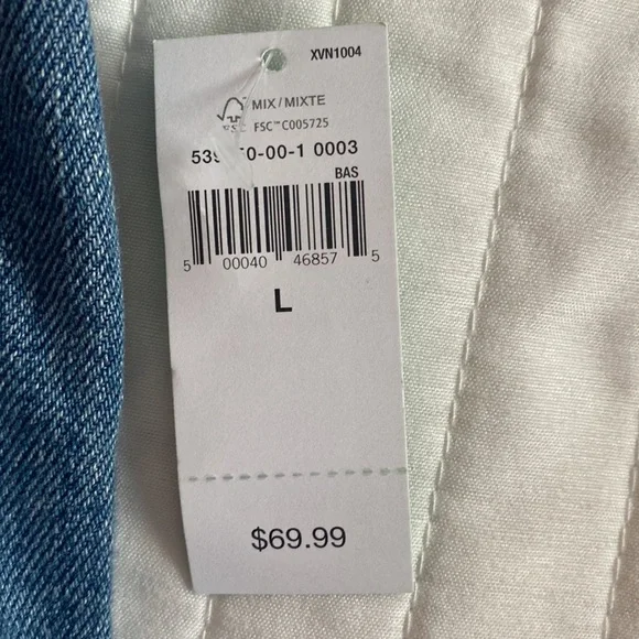 NWT GAP jean jacket - Picture 4 of 6